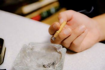 タバコのヤニがひどく困っている